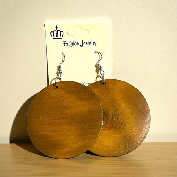 Earrings Brown Wood Round Dangle Bohemian NWT - Picture 1 of 5